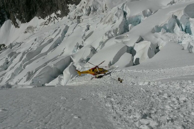Trovati morti i 3 alpinisti dispersi in Val di Susa - RIPRODUZIONE RISERVATA