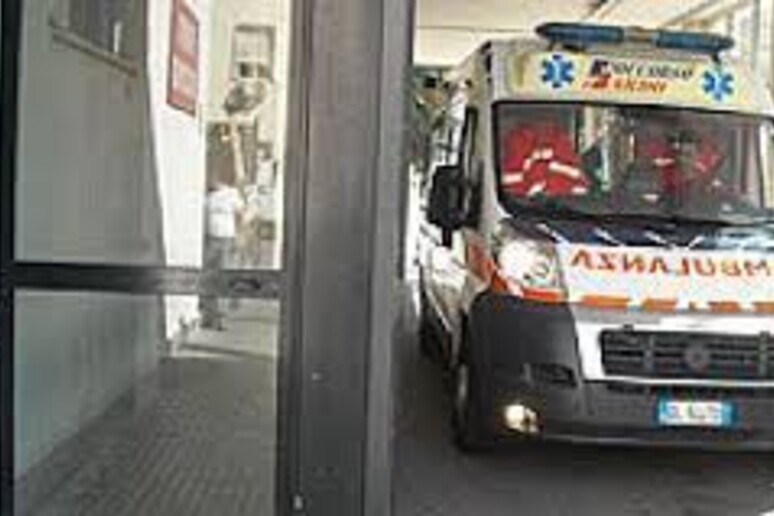 Ambulanza - RIPRODUZIONE RISERVATA