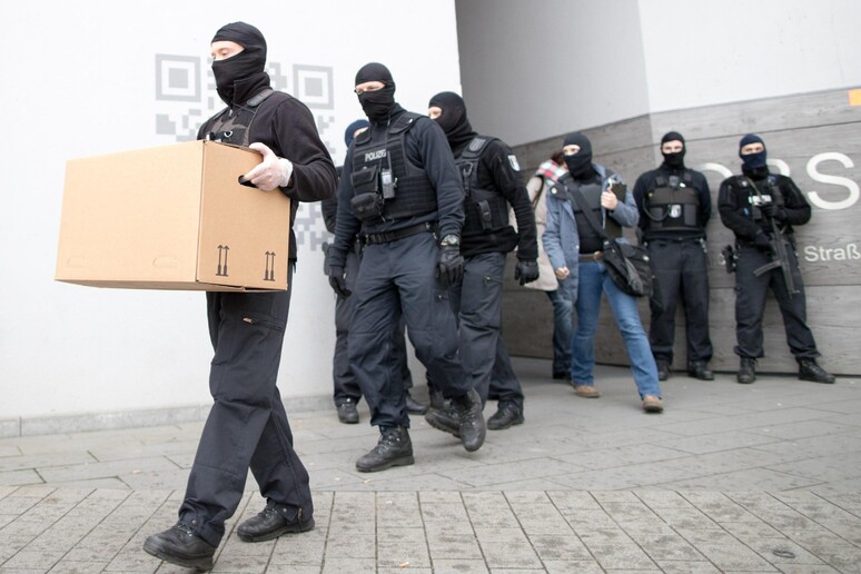 Polizia tedesca © ANSA/EPA