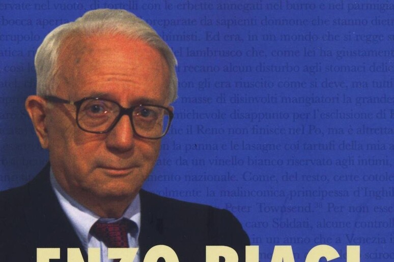 La copertina di  'Lezioni di televisione ' di Enzo Biagi - RIPRODUZIONE RISERVATA