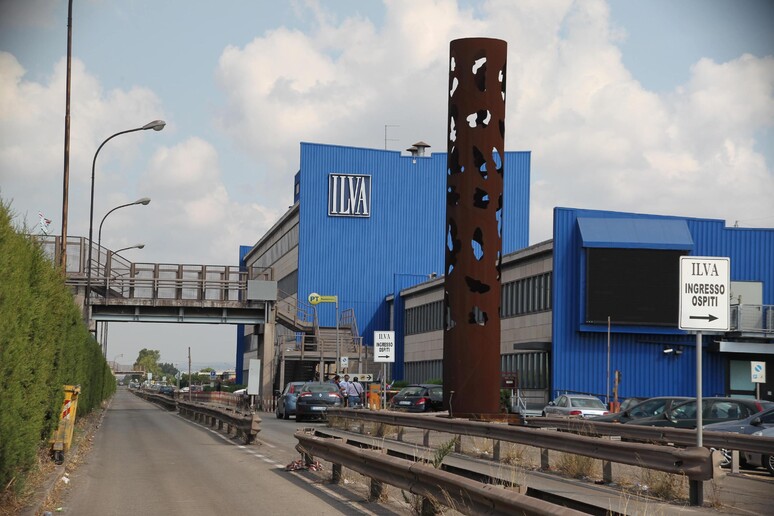 Lo stabilimento siderurgico Ilva di Taranto in una immagine di archivio - RIPRODUZIONE RISERVATA