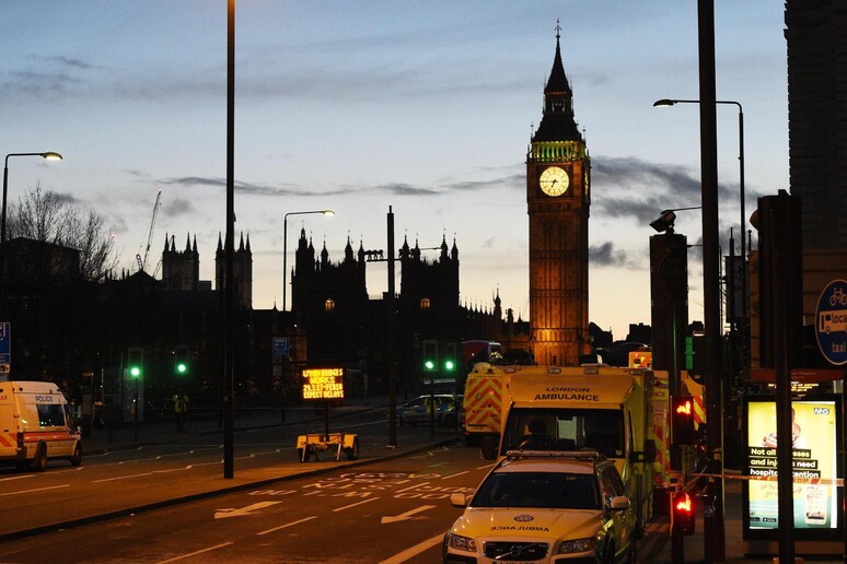 Terrore a Londra, 5 morti e 40 feriti © ANSA/EPA