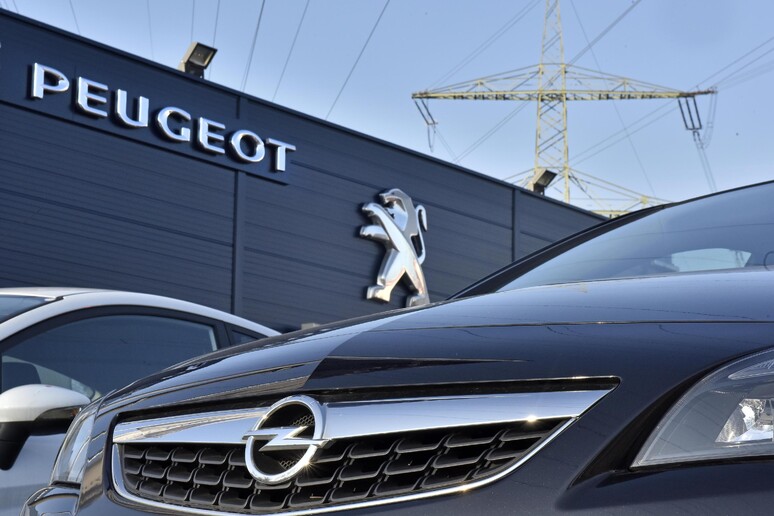 Auto: Psa acquista Opel per 1,3 miliardi euro © ANSA/AP