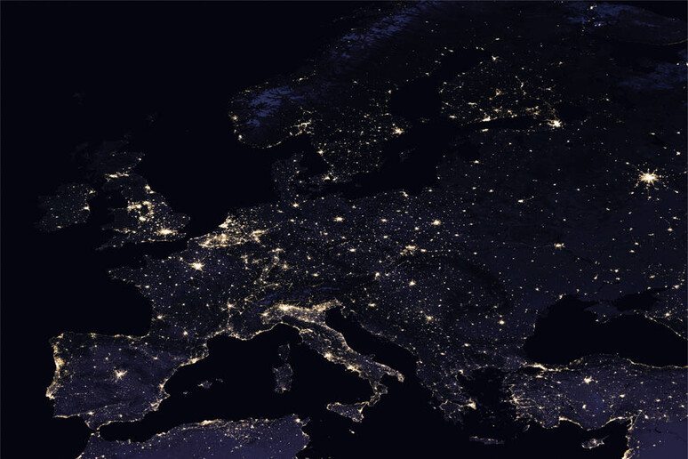 La mappa dell 'Europa di notte (foto Nasa) - RIPRODUZIONE RISERVATA