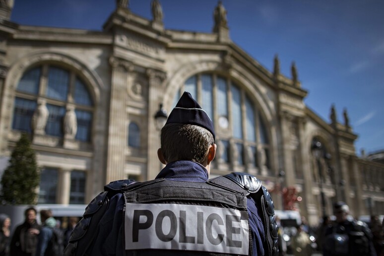 A Parigi evacuata la Gare du Nord per pacco sospetto - RIPRODUZIONE RISERVATA