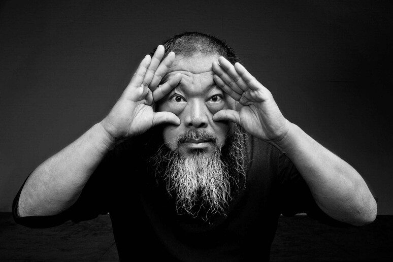 Ai Weiwei - RIPRODUZIONE RISERVATA