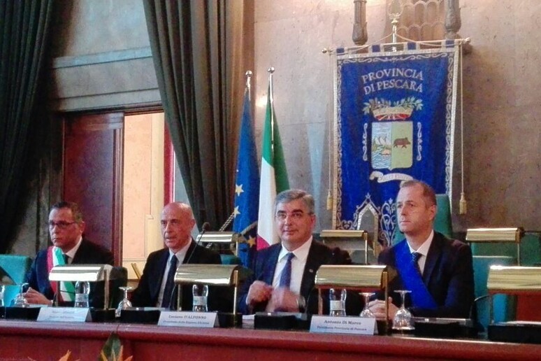 Pescara, ministro degli Interni Minniti - RIPRODUZIONE RISERVATA