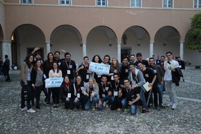 Alcuni vincitori della scorsa edizione di Nasa Space App a Roma (fonte: Ambasciata americana a Roma) - RIPRODUZIONE RISERVATA