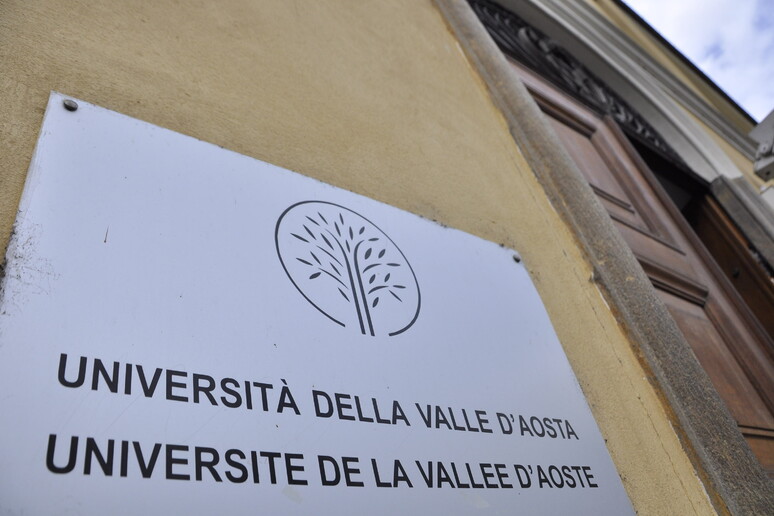 La sede dell 'università della Valle d 'Aosta - RIPRODUZIONE RISERVATA