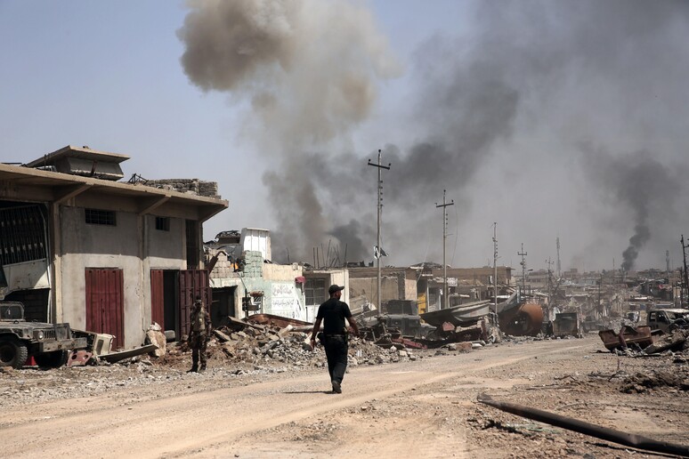 Un raid a Mosul © ANSA/AP
