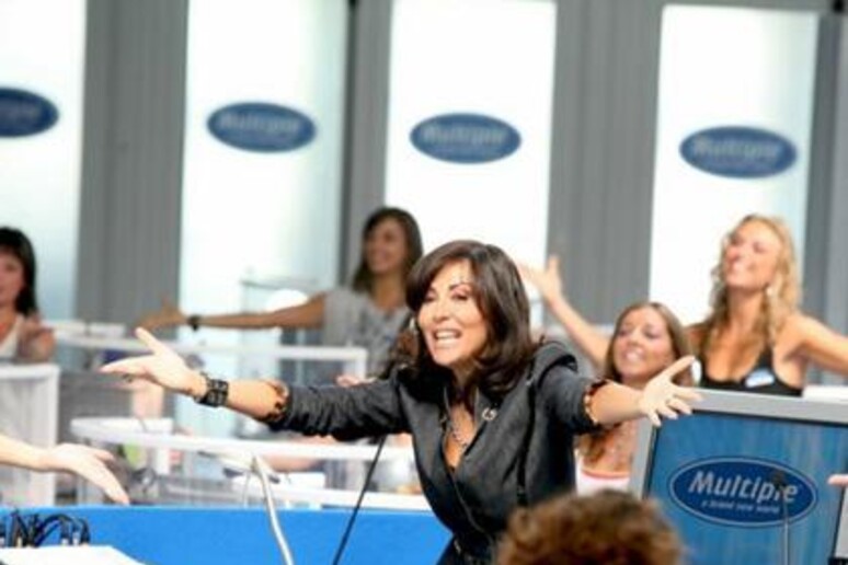 Sabrina Ferilli in una scena del film  'Tutta la vita davanti ', per la regia di Paolo Virzi ' uscito  nel 2007 - RIPRODUZIONE RISERVATA