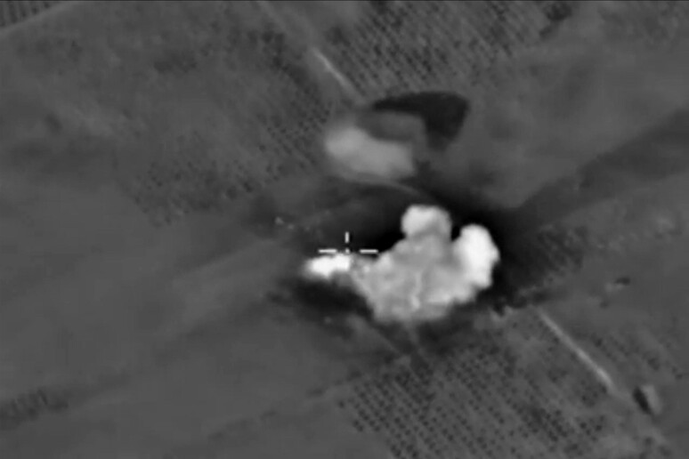 Raid aereo russo in Siria - RIPRODUZIONE RISERVATA