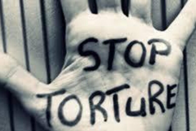 Tortura: Camera, ok a legge, ora in Italia è reato - RIPRODUZIONE RISERVATA