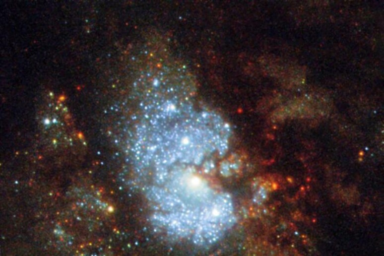 Hubble ha scovato la “galassia nascosta” (Hubble/Nasa&amp;Esa) - RIPRODUZIONE RISERVATA