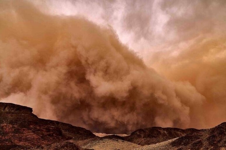 Tempesta di sabbia nella valle del Timna in Israele (fonte: Weizmann Institute of Science) - RIPRODUZIONE RISERVATA