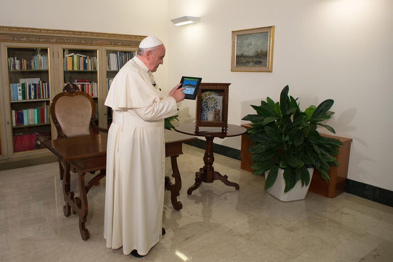 Papa: accensione Albero Natale a Gubbio [ARCHIVE MATERIAL 20141207 ] - RIPRODUZIONE RISERVATA