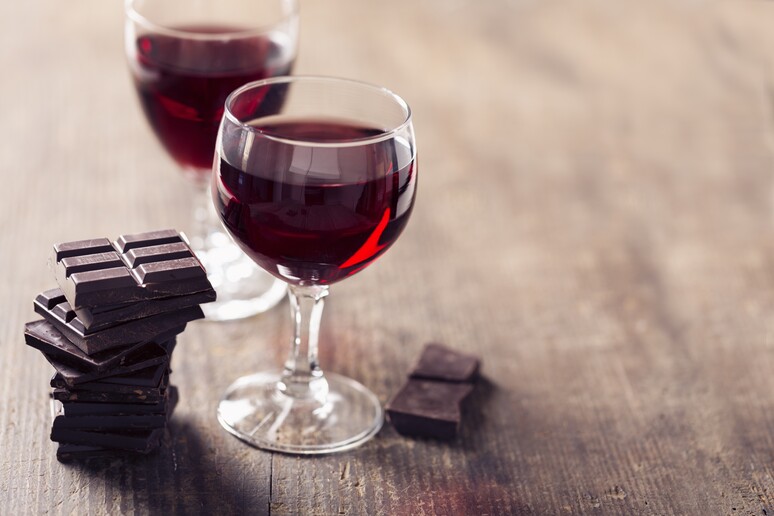 Cioccolata, tè, vino rosso potenziali alleati contro diabete - RIPRODUZIONE RISERVATA