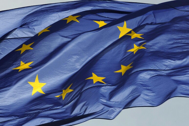 La bandiera dell 'Ue in una foto d 'archivio © ANSA/EPA
