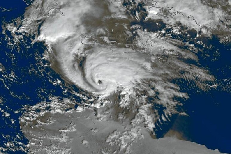 Un uragano mediterraneo - RIPRODUZIONE RISERVATA