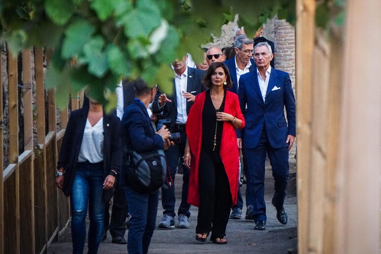 G7 Parlamenti: delegazione presidenti in visita a Pompei - RIPRODUZIONE RISERVATA