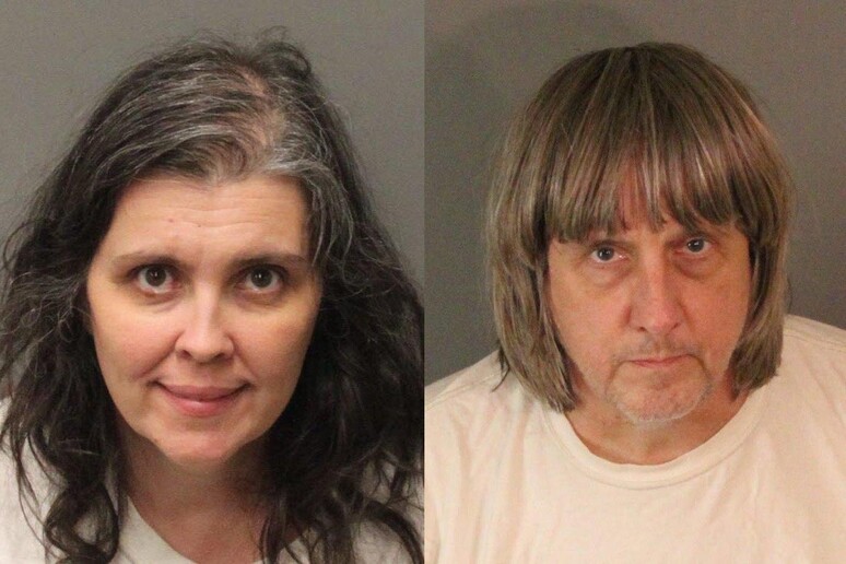 La coppia californiana arrestata e accusata di aver segregato i 13 figli © ANSA/EPA