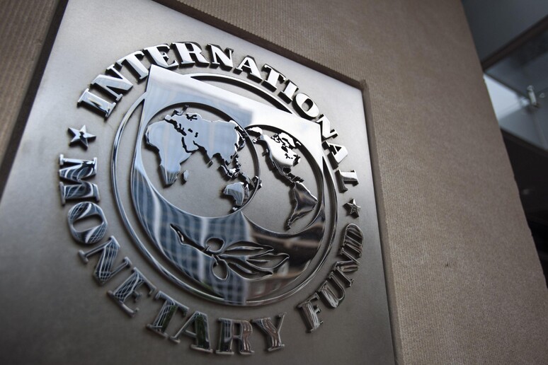 Il logo dell 'Fmi in una foto d 'archivio © ANSA/EPA