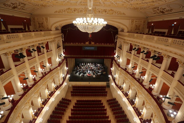 Teatro Galli a Rimini, la prima - RIPRODUZIONE RISERVATA