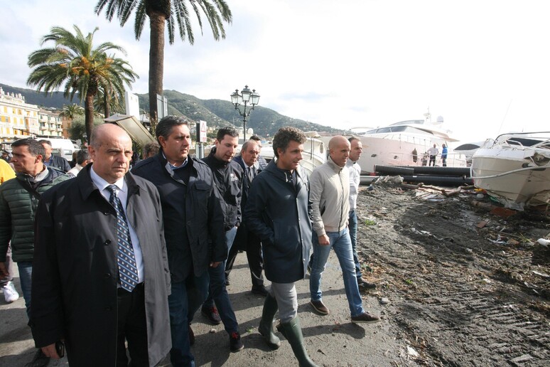 Maltempo: Toti, situazione molto difficile in Liguria - RIPRODUZIONE RISERVATA
