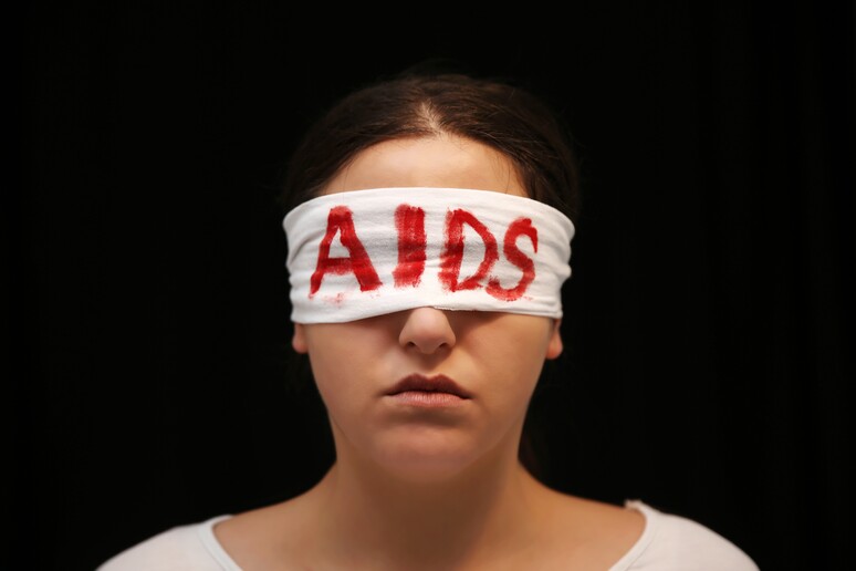 Aids in aumento tra i giovani, non riconoscono il rischio - RIPRODUZIONE RISERVATA