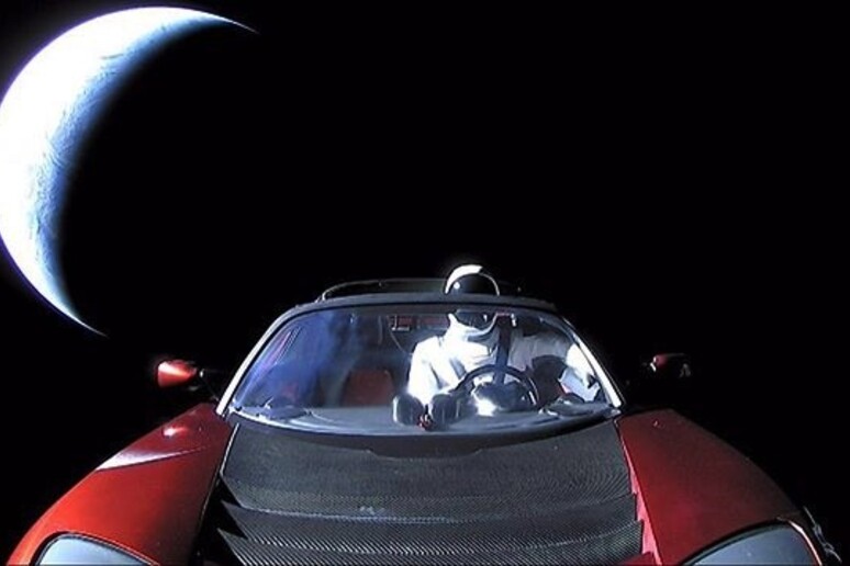La Tesla spaziale in orbita (fonte: SpaceX) - RIPRODUZIONE RISERVATA