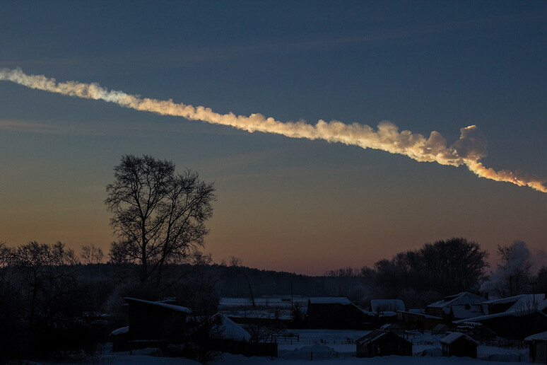 Il 15 febbraio 2013 l 'esplosione del meteorite di Chelyabinsk (fonte: Alex Alishevskikh) - RIPRODUZIONE RISERVATA