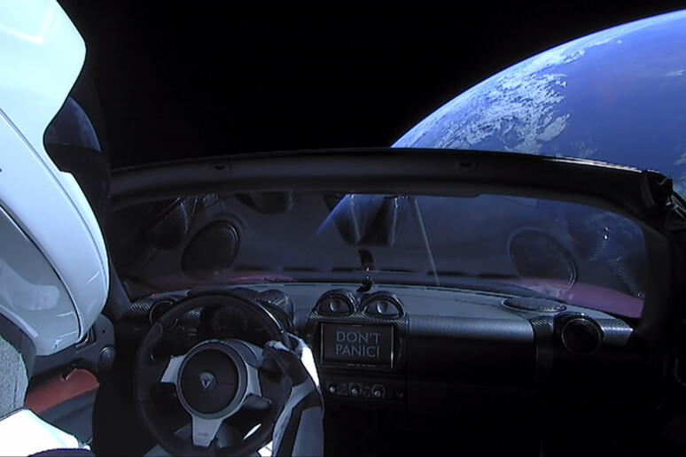 La Tesla (Credit: SpaceX) - RIPRODUZIONE RISERVATA