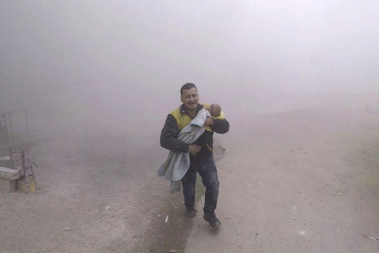 Siria: Ong, nuovi raid governativi sulla Ghuta © ANSA/AP