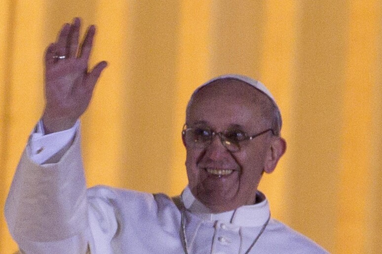 Papa Francesco in una foto d 'archivio © ANSA/ANSA/OLDPIX