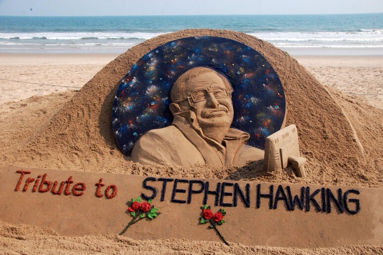 Un omaggio alla memoria di Stephen Hawking © ANSA/EPA