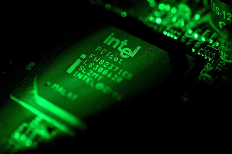 Falla processori: Intel riprogetta i chip, più protezione - RIPRODUZIONE RISERVATA