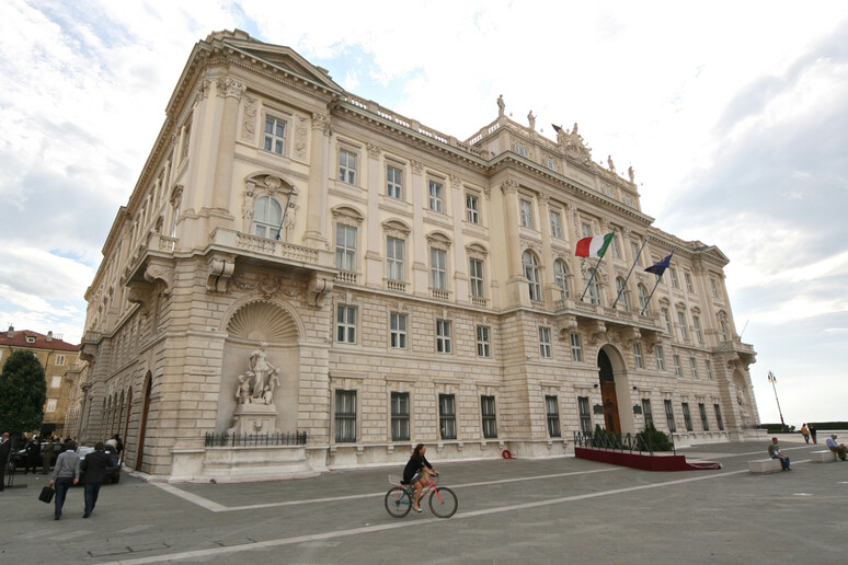 Palazzo del Lloyd, sede della Regione Friuli - RIPRODUZIONE RISERVATA