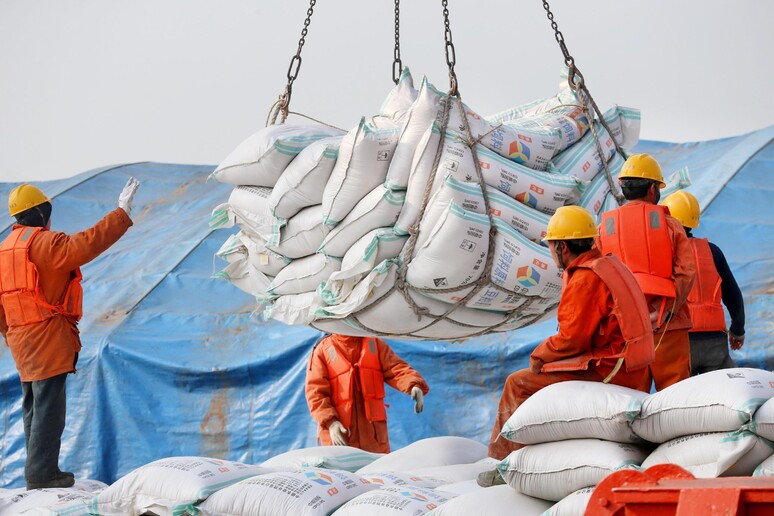 China issues retaliatory trade tarrifs against the USA © ANSA/EPA