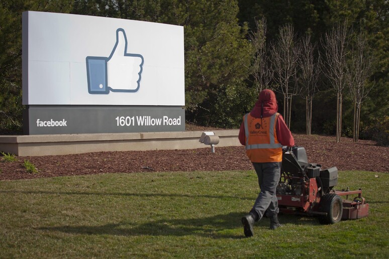 Facebook: stop progetto per condividere dati con ospedali - RIPRODUZIONE RISERVATA