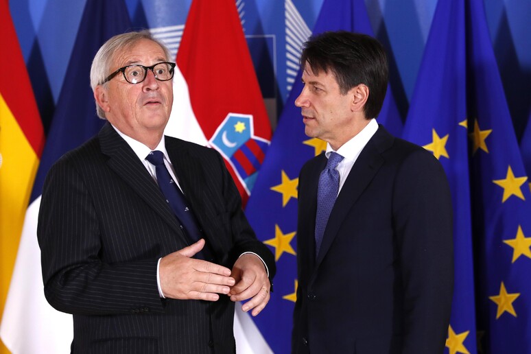 Jean Claude Juncker e Giuseppe Conte © ANSA/AP