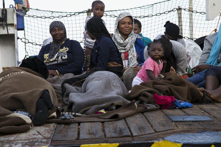 Tunisia, da noi nessun centro migranti - RIPRODUZIONE RISERVATA