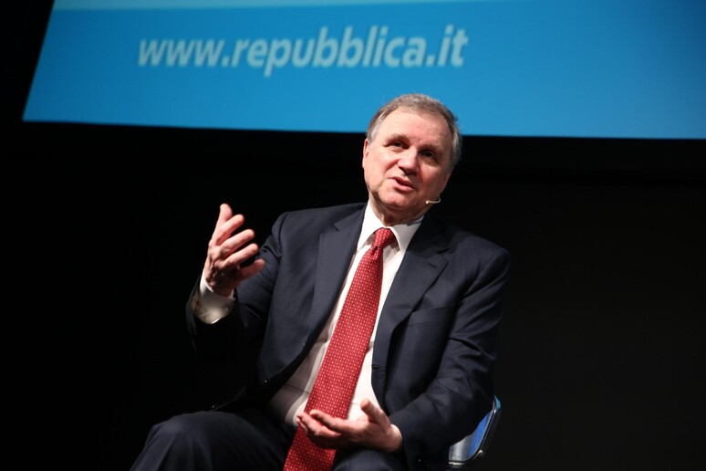 Il governatore della Banca D 'Italia Ignazio Visco durante il festival "La Repubblica delle Idee" - RIPRODUZIONE RISERVATA