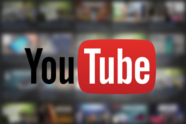 YouTube e i video verticali - RIPRODUZIONE RISERVATA