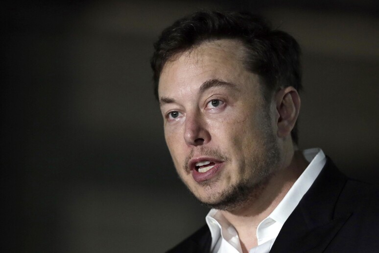 Tesla: Musk confessa stress da iperlavoro. Titolo crolla - RIPRODUZIONE RISERVATA
