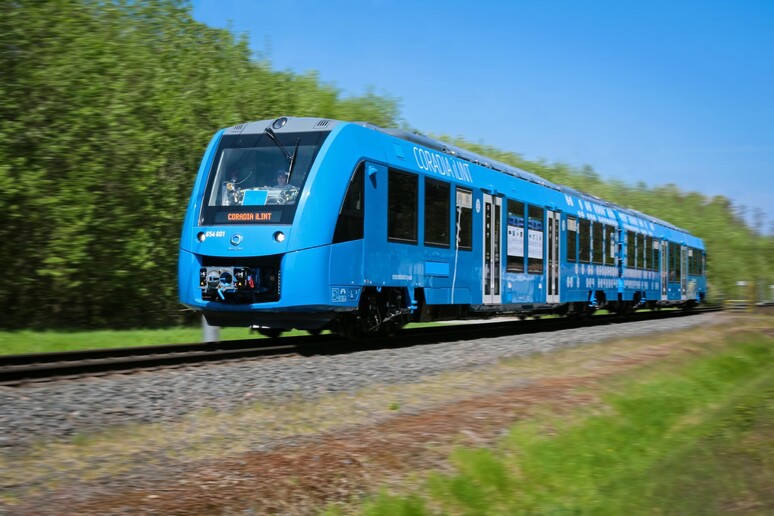 Da Alstom primo treno a idrogeno - RIPRODUZIONE RISERVATA