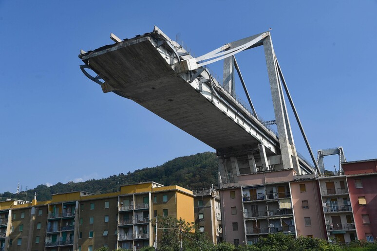 Quel che resta del Ponte Morandi di Genova - RIPRODUZIONE RISERVATA