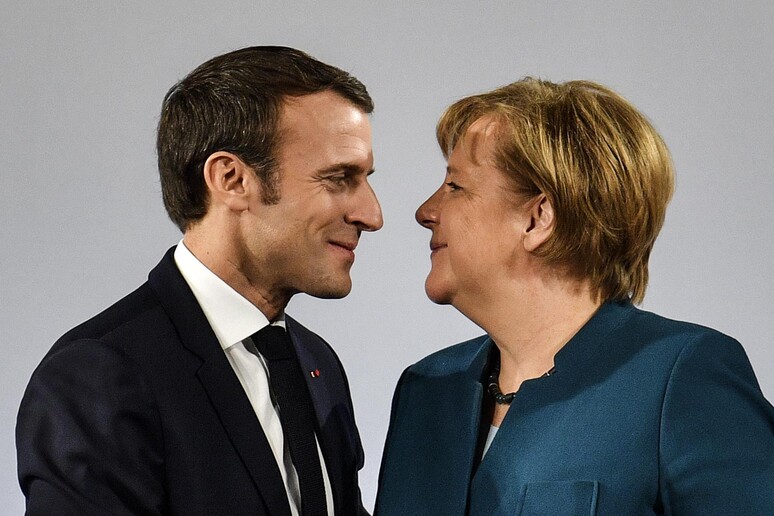 Emmanuel Macron e Angela Merkel ad Aquisgrana © ANSA/AP