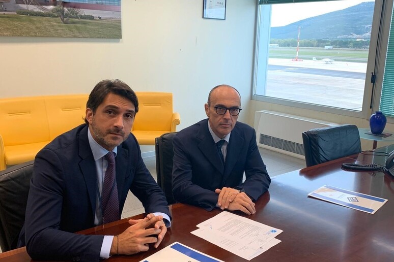 Aeroporto Alghero: Fabio Gallo e Alberto Perini (Sogeaal) - RIPRODUZIONE RISERVATA