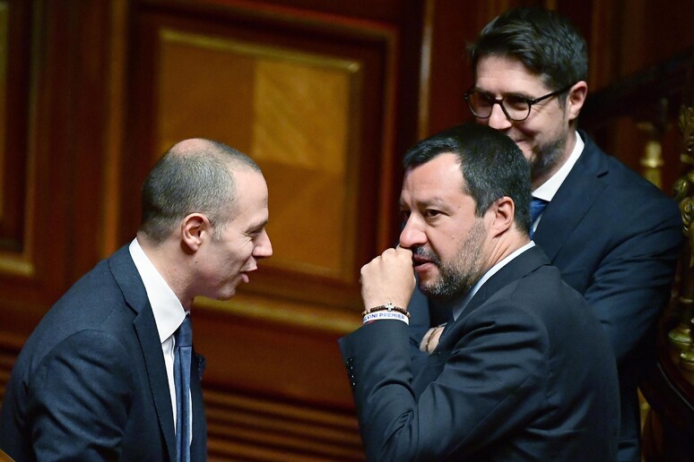 Salvini,non lascer morire in mare una sola persona - RIPRODUZIONE RISERVATA