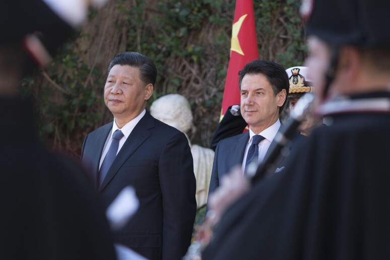 Il presidente cinese Xi Jinping e il presidente del Consiglio Giuseppe Conte - RIPRODUZIONE RISERVATA